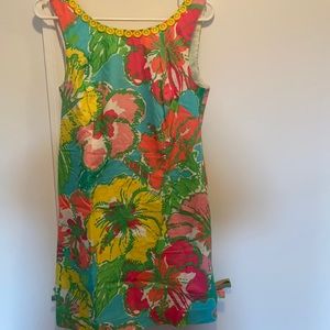 Floral Lily Pulitzer Dress with amazing details